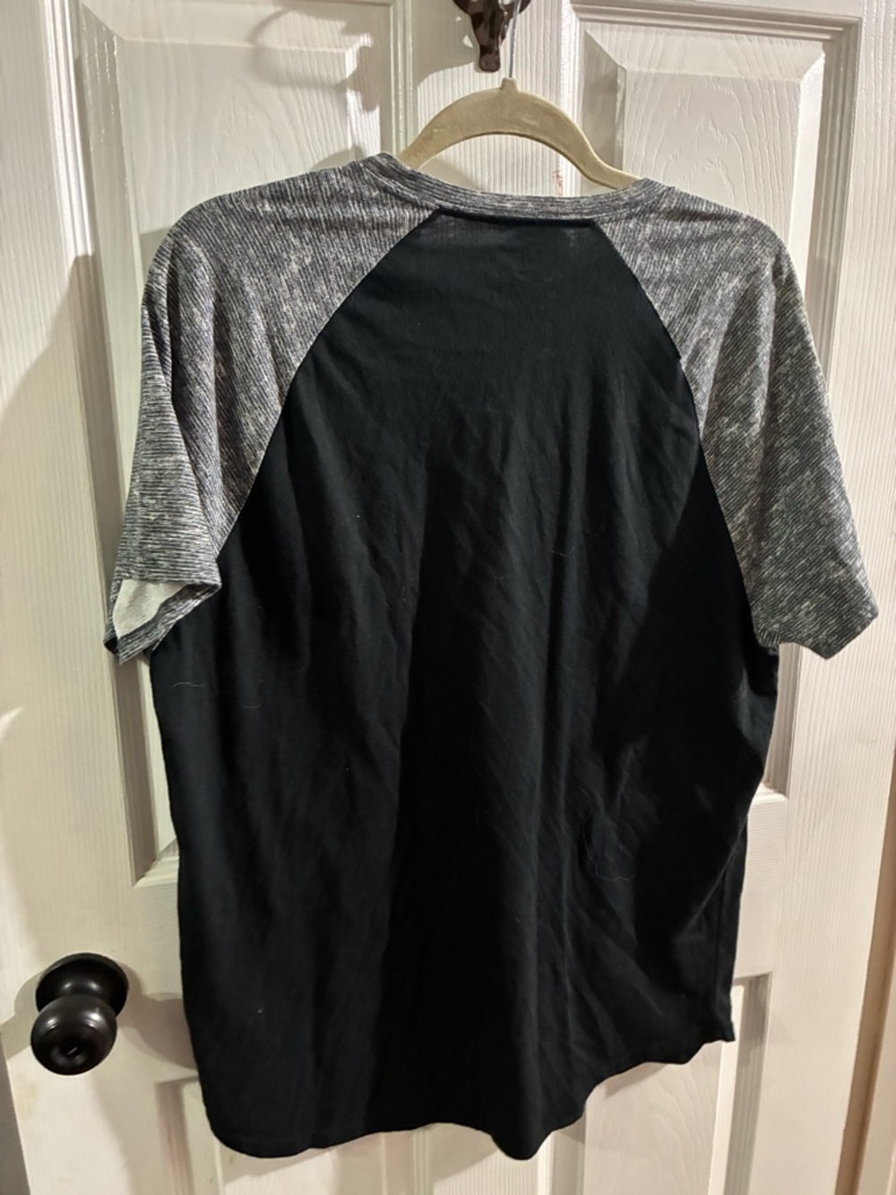 Hollister Men’s XL Black Shirt - Picture 4 of 4